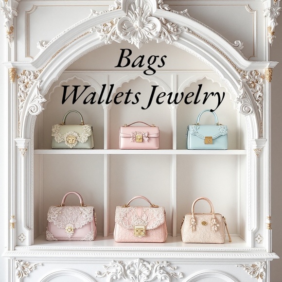 Handbags - Tara273 is LIVE with deals on bags!!!